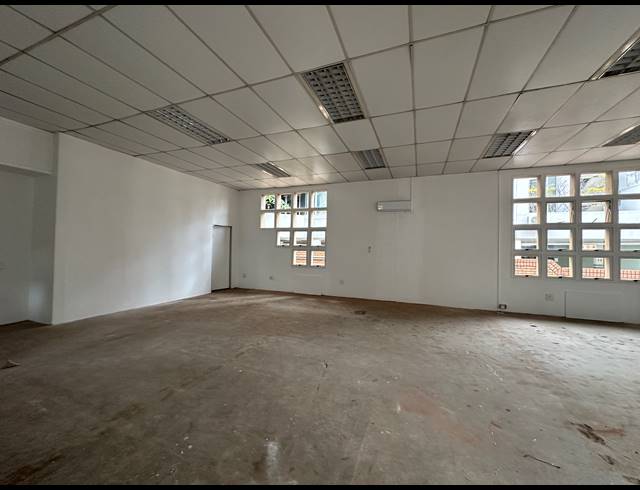 107.30M² OFFICE TO LET IN DIE HOEWES